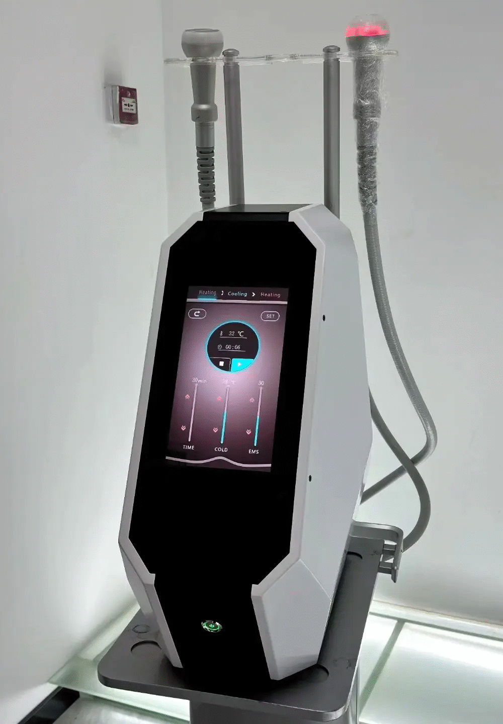 Thermal Shock And EMS Body Sculpting Device For Skin Tightening Cellulite Reduction And Waist Slimming With Hot Cold Modes